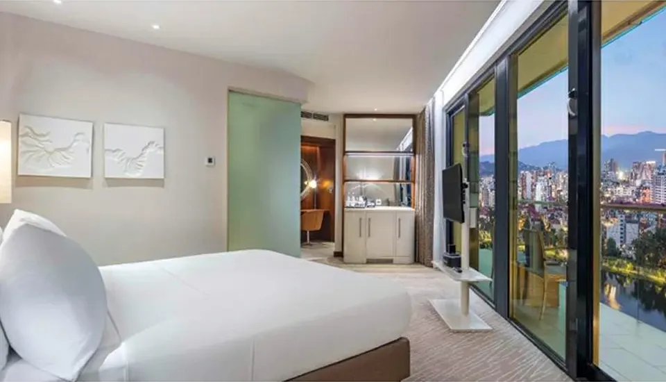 هتل هیلتون باتومی